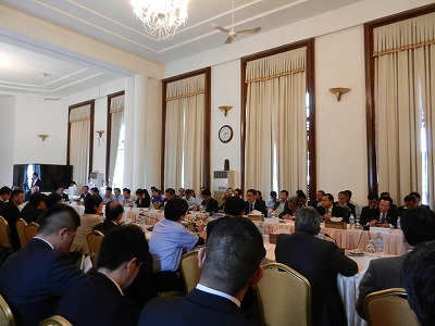 2016年3月に開催された官民合同会議。カンボジア政府、日本政府・商工会等から多数が参加した